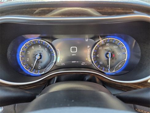 Used 2021 Chrysler Pacifica Pinnacle image 35