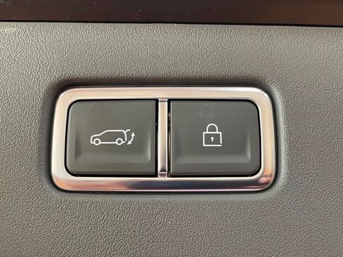 Used 2024 Kia EV9 Wind image 31