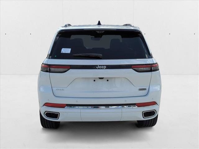 New 2025 Jeep Grand Cherokee Overland w/ Adv Protech Group III AWD/4WD image 8