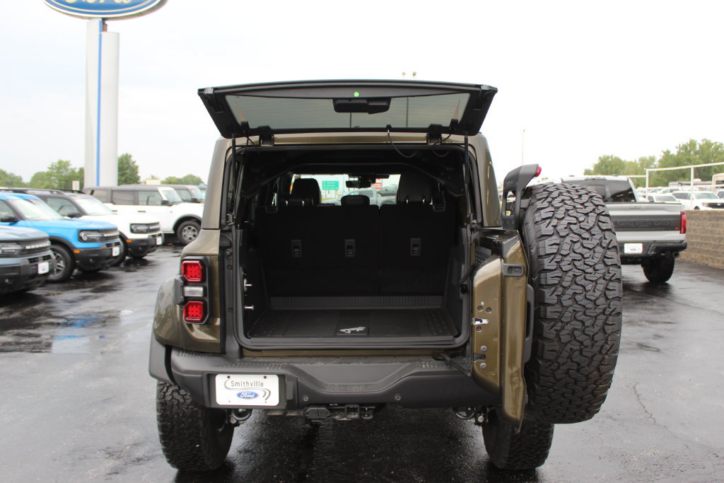 New 2026 Ford Bronco Raptor w/ Interior Carbon Fiber Pack AWD/4WD image 17