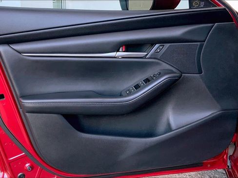 Used 2023 MAZDA MAZDA3 s image 22