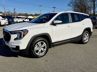 Used 2024 GMC Terrain SLE