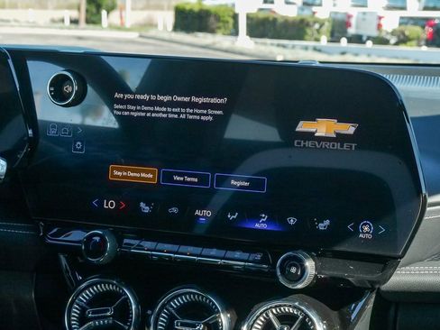 New 2026 Chevrolet Blazer EV LT image 13