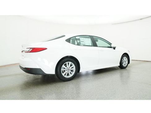 New 2026 Toyota Camry LE image 25