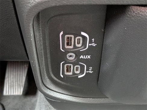 Used 2022 RAM 1500 Big Horn image 24