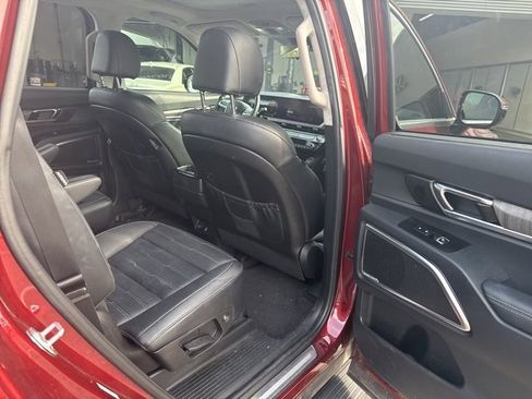 Used 2024 Kia Telluride SX Prestige w/ Towing Package image 14