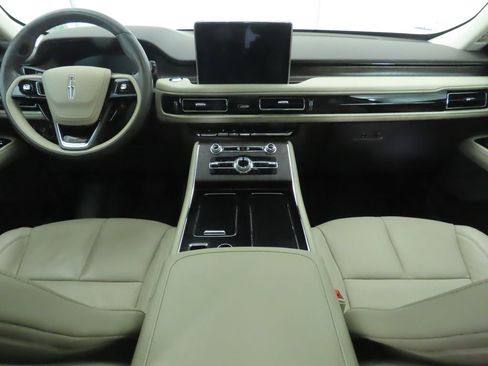 Used 2022 Lincoln Aviator Reserve w/ Equipment Group 201A image 13