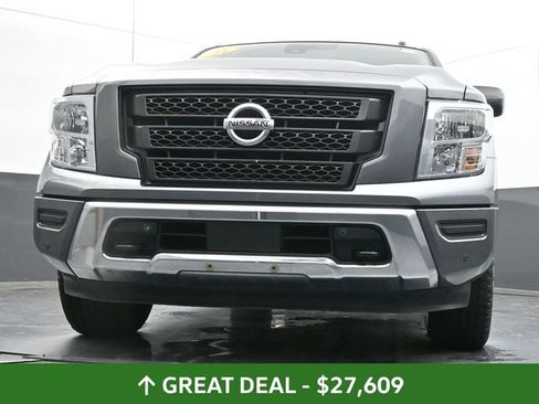 Used 2021 Nissan Titan SV w/ SV Convenience Package image 50
