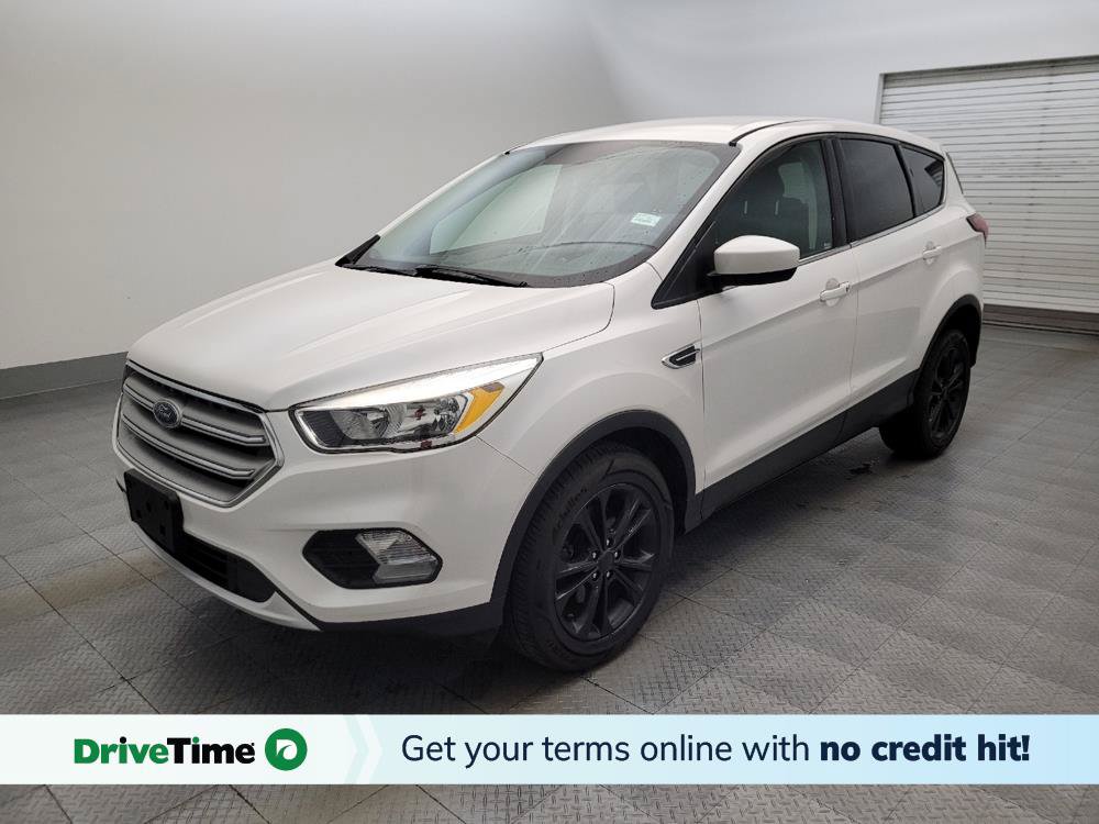 Used 2019 Ford Escape SE FWD image 1