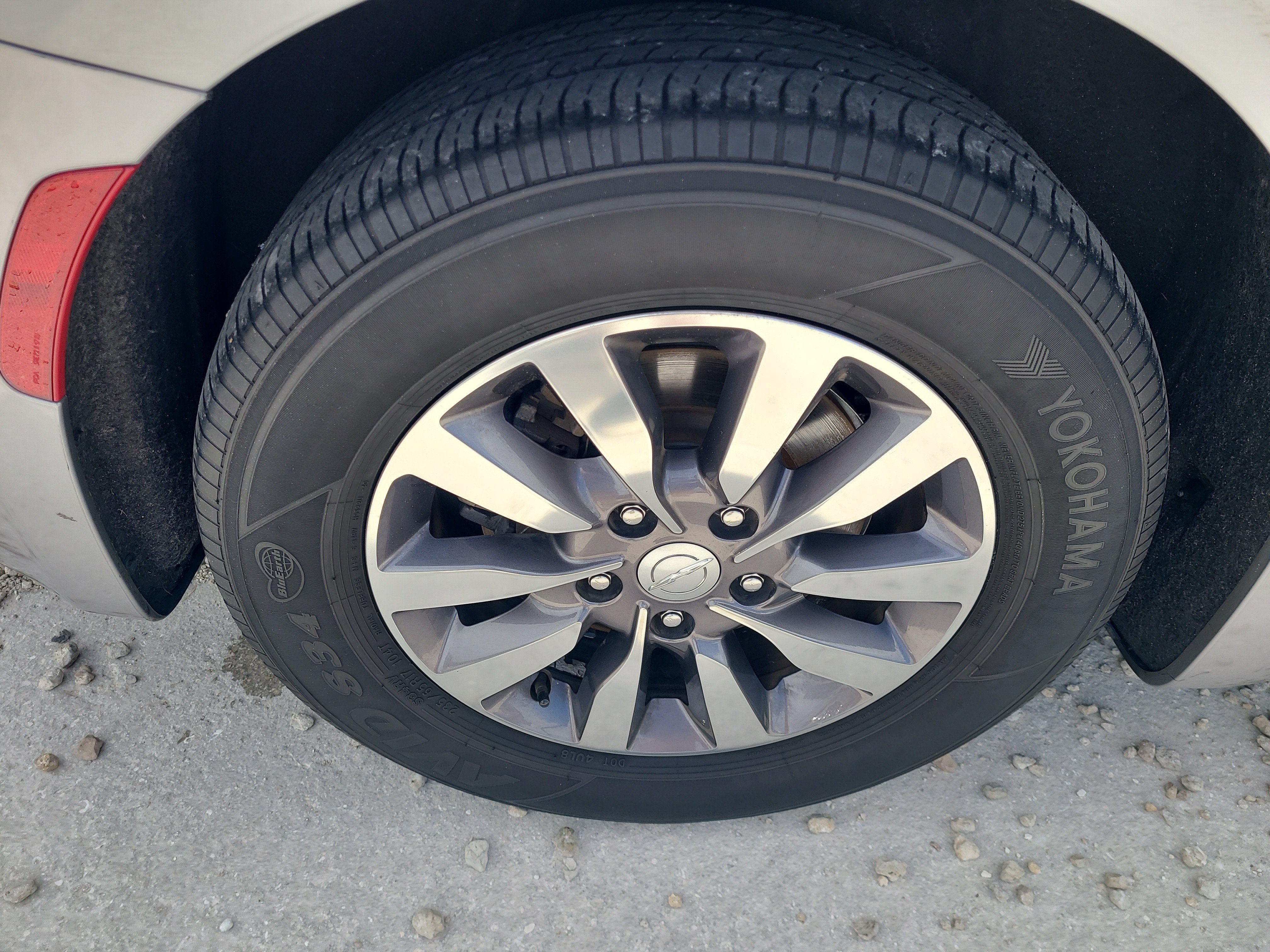 Used 2019 Chrysler Pacifica Touring-L Plus w/ Advanced Safetytec Group FWD image 7