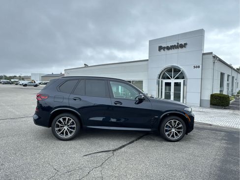 Used 2026 BMW X5 xDrive40i w/ M Sport Package AWD/4WD image 9