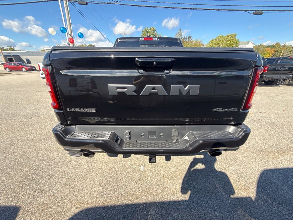 New 2027 RAM 1500 Laramie AWD/4WD image 4