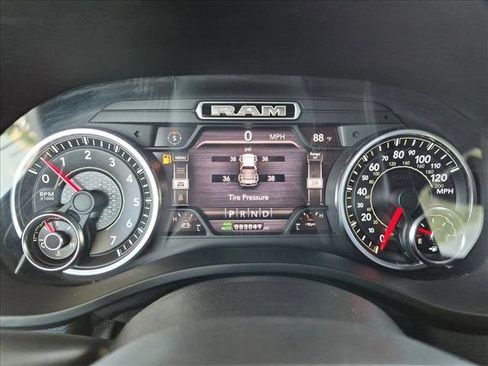 Used 2021 RAM 1500 Laramie w/ Sport Appearance Package AWD/4WD image 11