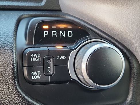 Used 2024 RAM 2500 Big Horn AWD/4WD image 22