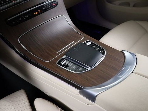 Certified 2022 Mercedes-Benz GLC 300 GLC 300 image 25