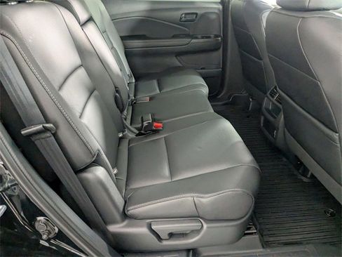 Used 2023 Honda Passport EX-L image 32