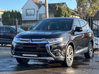 Used 2016 Mitsubishi Outlander SE