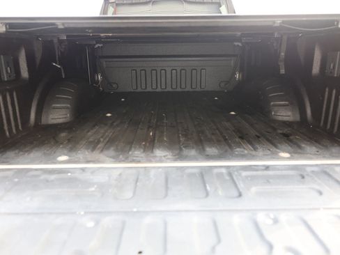 Used 2017 Ford F250 Lariat w/ Chrome Package image 28