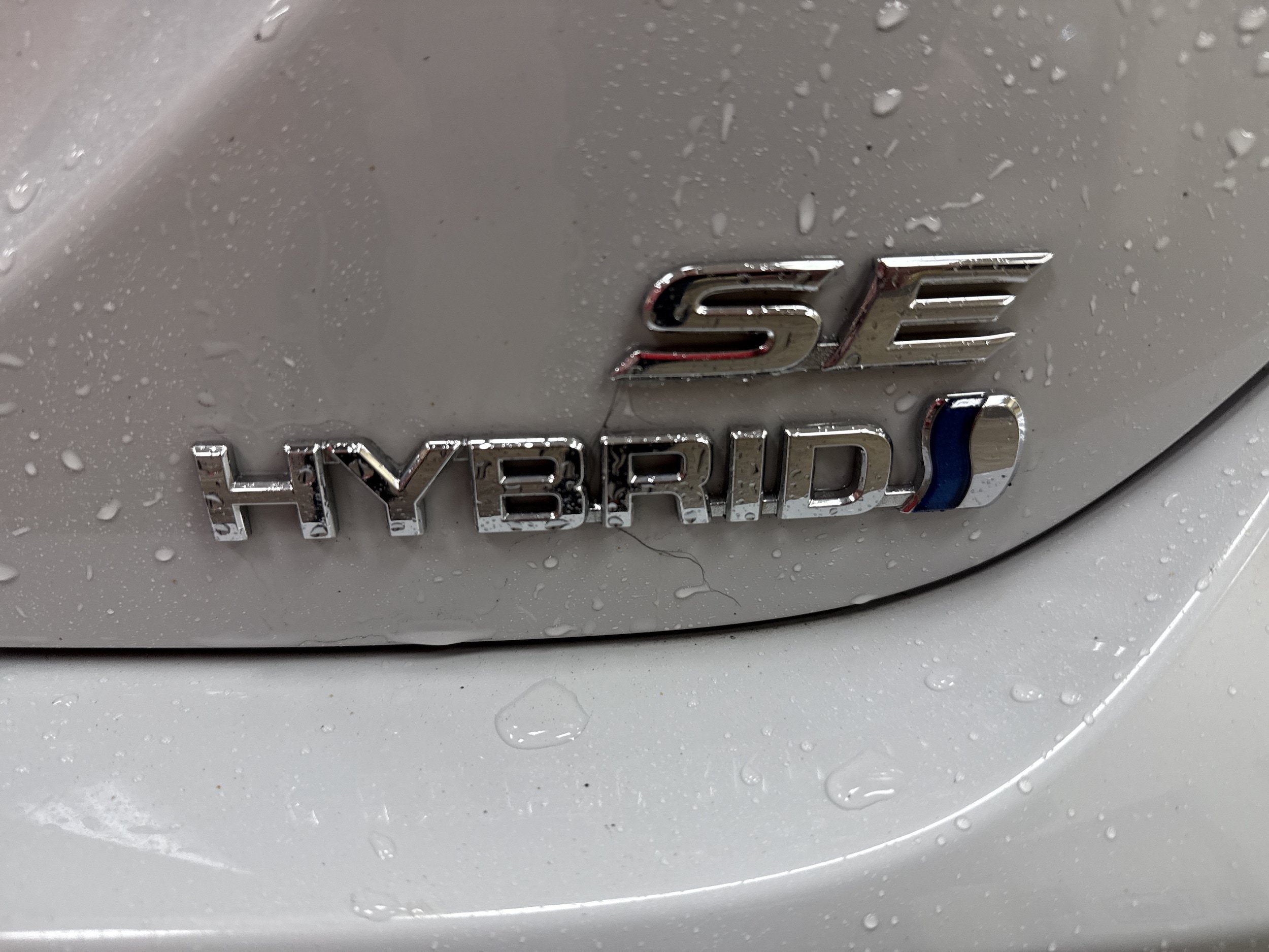 Used 2024 Toyota Camry SE FWD image 9