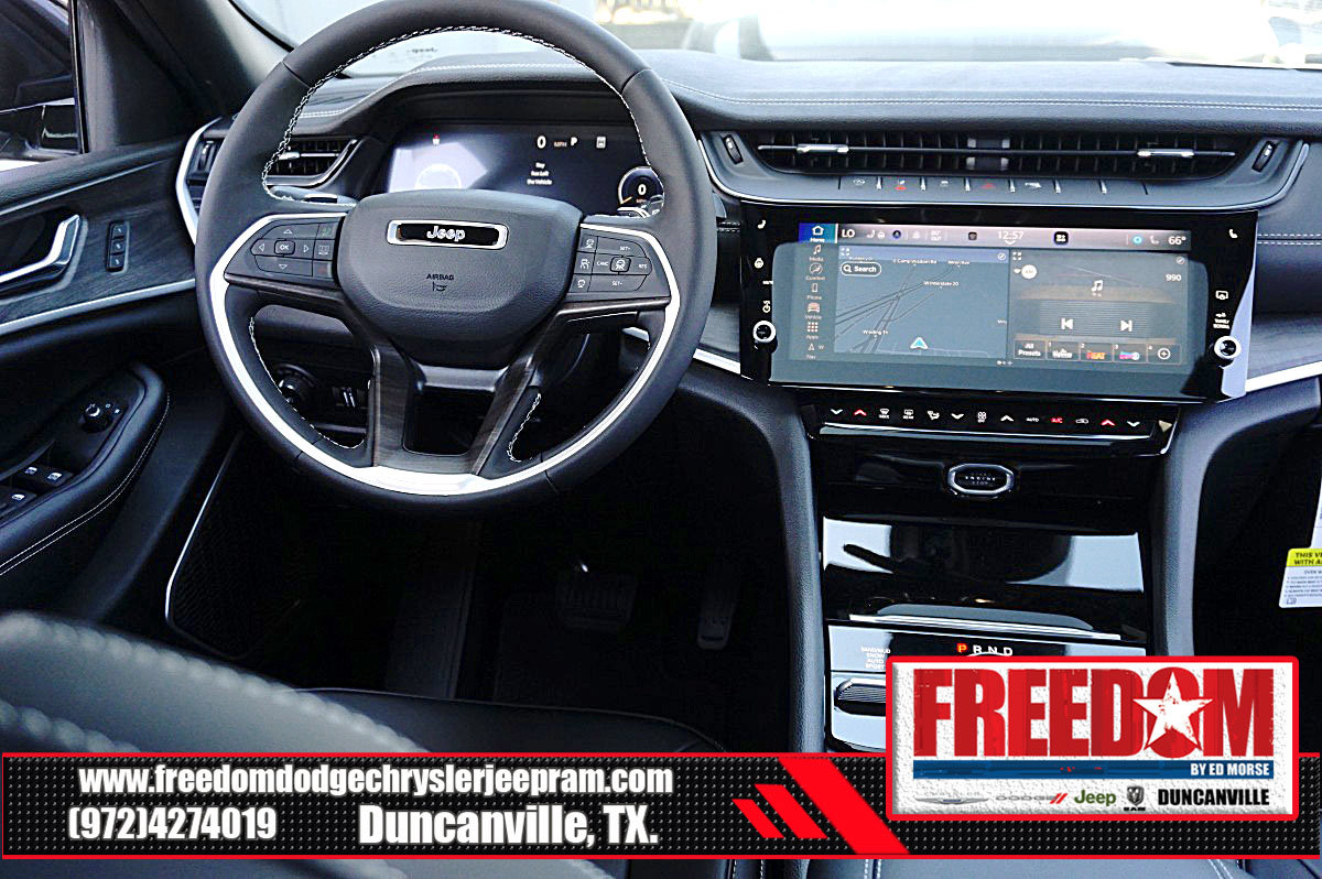New 2026 Jeep Grand Cherokee Limited w/ Limited Altitude Package AWD/4WD image 17