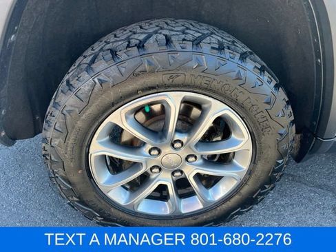 Used 2015 Jeep Grand Cherokee Limited w/ Trailer Tow Group IV AWD/4WD image 7