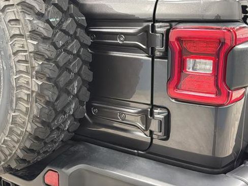 Used 2021 Jeep Wrangler Unlimited Sport AWD/4WD image 40