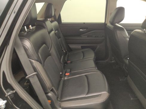 Used 2023 Nissan Pathfinder SL w/ Cargo Package FWD image 21