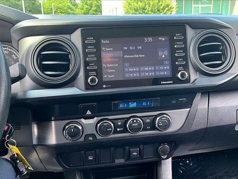 Used 2021 Toyota Tacoma SR AWD/4WD image 35