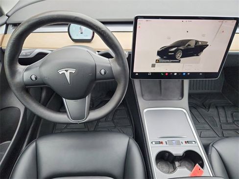 Used 2022 Tesla Model 3 Long Range image 11