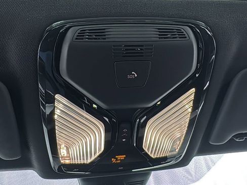 Used 2025 BMW 330i xDrive 330i xDrive image 28