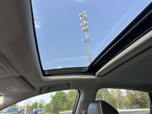 Certified 2023 Honda Accord Touring image 19