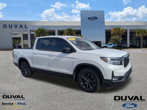 Used 2023 Honda Ridgeline Sport image 1