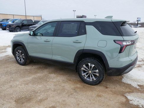 New 2026 Chevrolet Equinox LT image 6