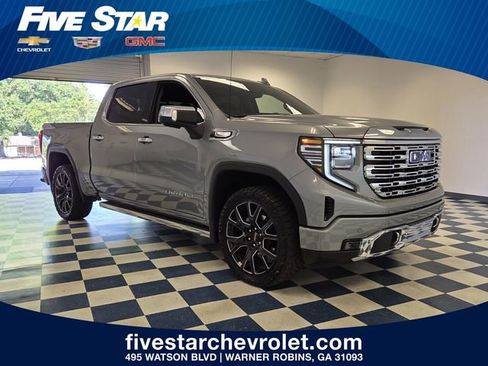 Used 2025 GMC Sierra 1500 Denali AWD/4WD image 1