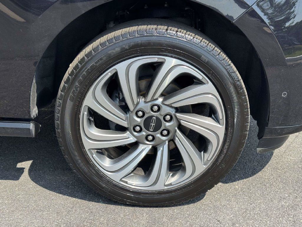 Used 2024 Lincoln Navigator L 4WD image 28