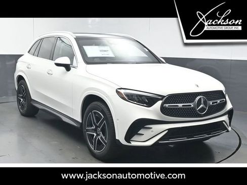 Used 2026 Mercedes-Benz GLC 300 image 1