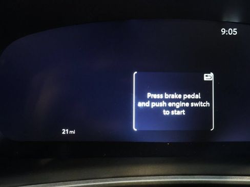 Used 2026 Toyota Corolla Cross XLE w/ Convenience Package FWD image 15