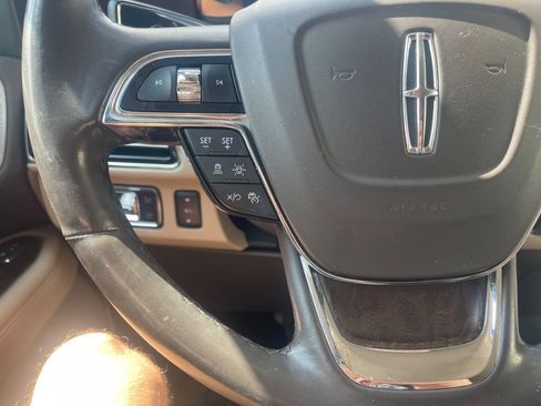 Used 2023 Lincoln Navigator L Reserve AWD/4WD image 16