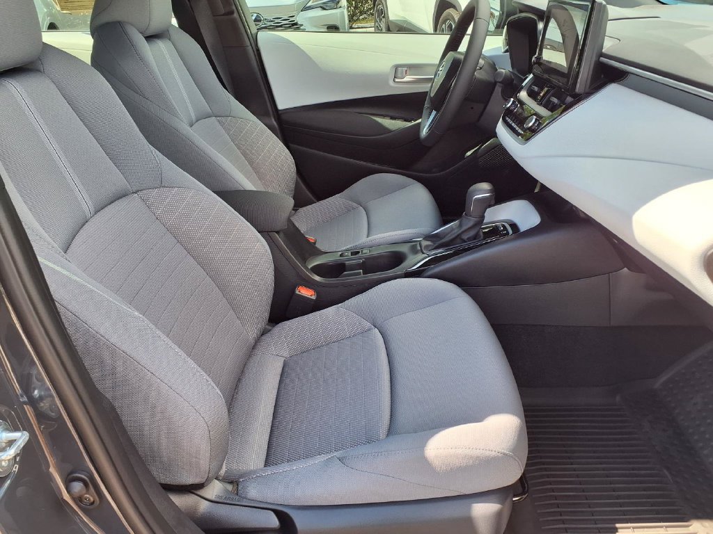 Used 2026 Toyota Corolla SE FWD image 14