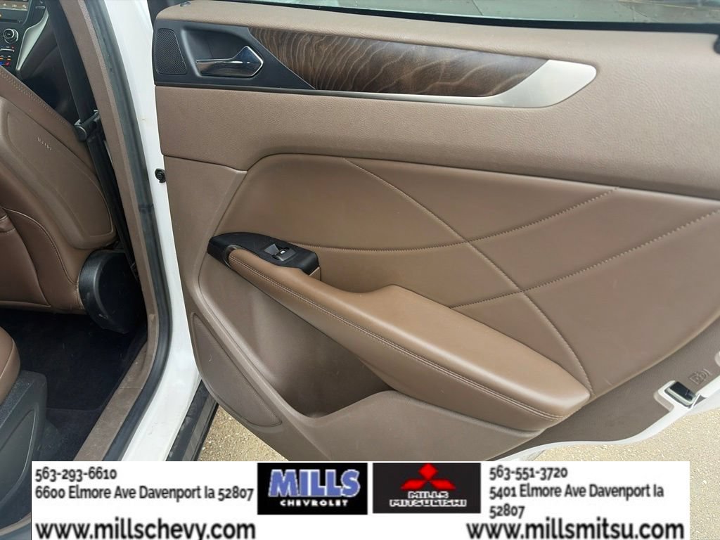 Used 2018 Lincoln MKC Reserve FWD image 21