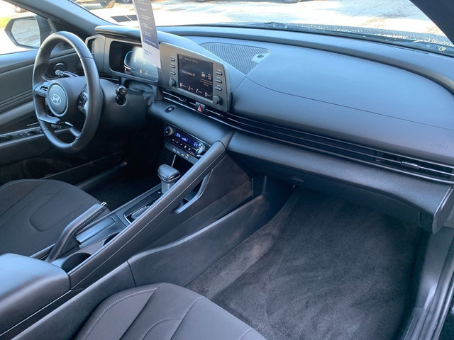 Certified 2026 Hyundai Elantra Sport FWD image 11