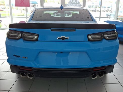 Used 2022 Chevrolet Camaro SS RWD image 5