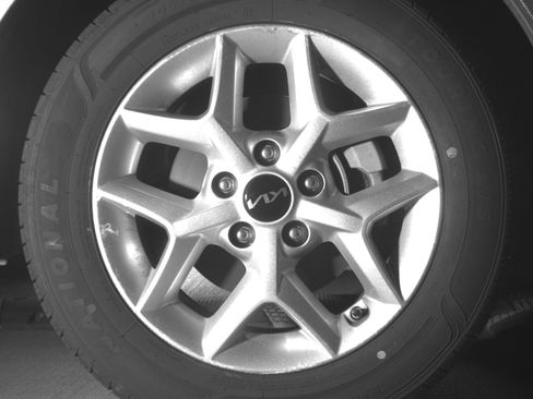 Used 2025 Kia Soul LX w/ LX Technology Package image 10