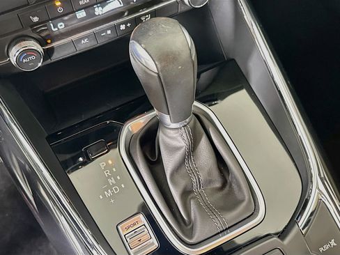 Used 2019 MAZDA CX-9 Touring w/ Touring Premium Package FWD image 25
