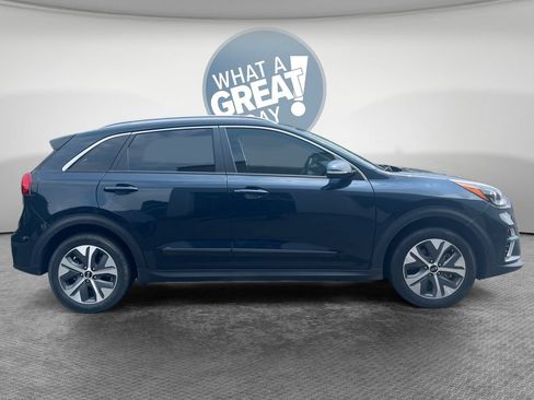 Used 2020 Kia Niro EX Premium FWD image 2