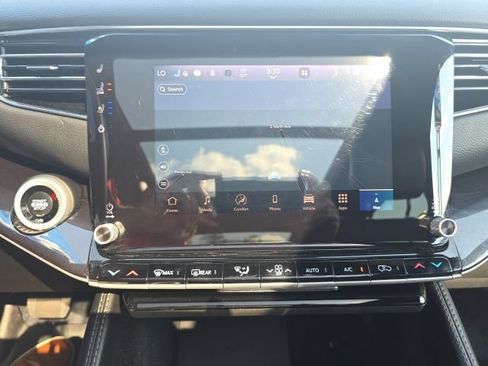 Used 2024 Jeep Wagoneer L 4WD w/ Premium Group I image 30