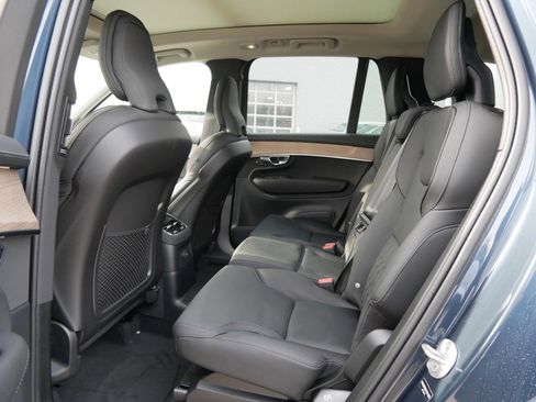 New 2026 Volvo XC90 T8 Plus w/ Protection Package Premier AWD/4WD image 6