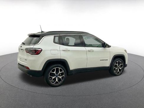 Used 2025 Jeep Compass Limited AWD/4WD image 8