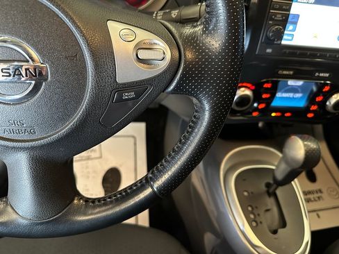 Used 2014 Nissan Juke SV w/ Navigation Package FWD image 11