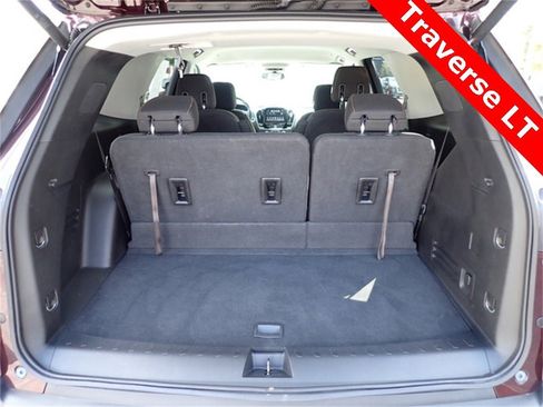 Used 2018 Chevrolet Traverse LT w/ LPO, Floor Liner Package image 6